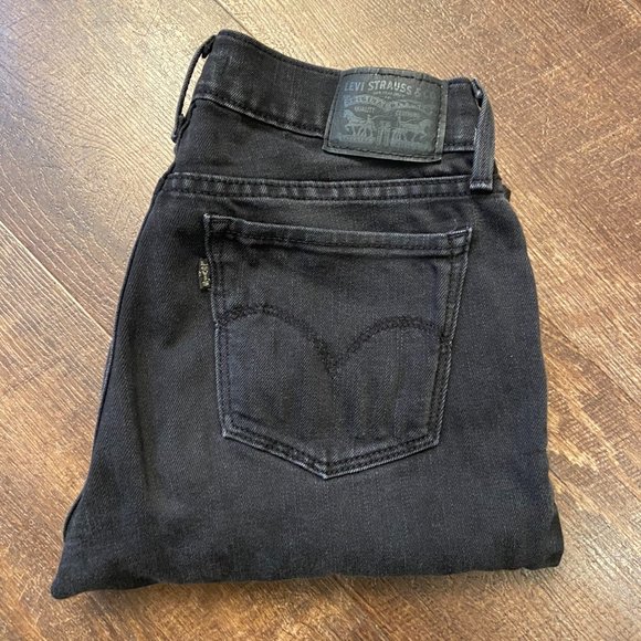 Levi's Black Skinny Jeans for Women - Picture 8 of 8